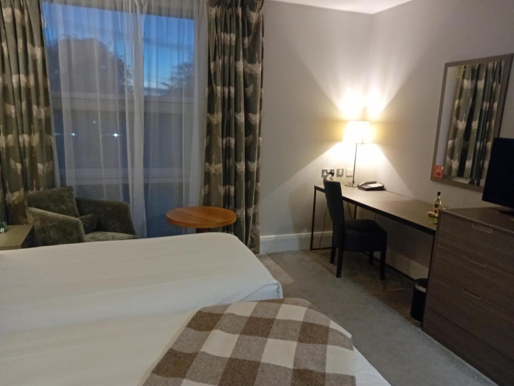 Holiday Inn Dumfries By Ihg Kültér fotó
