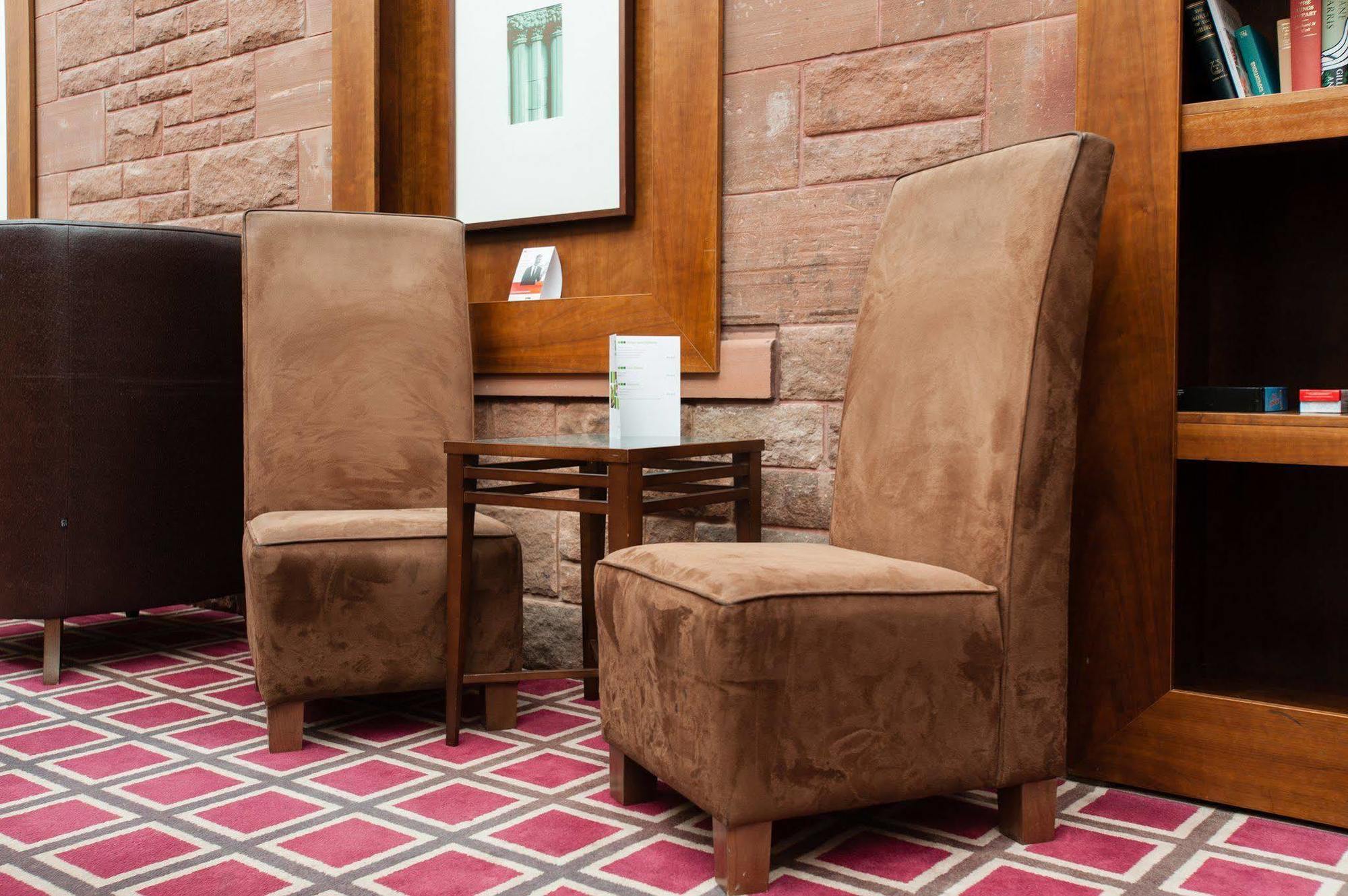 Holiday Inn Dumfries By Ihg Kültér fotó