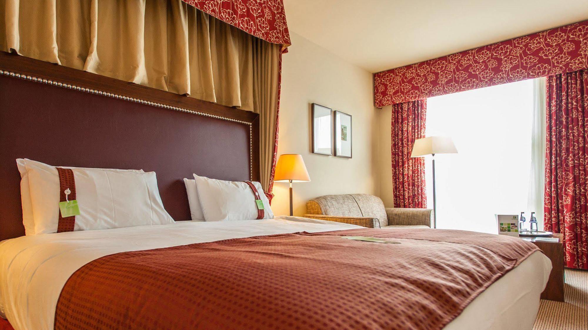 Holiday Inn Dumfries By Ihg Kültér fotó
